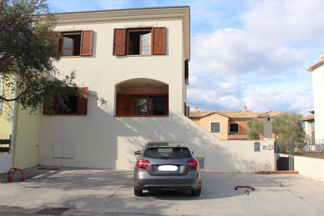 아르바탁스 Casa A Due Passi Dal Mare 아파트 외부 사진