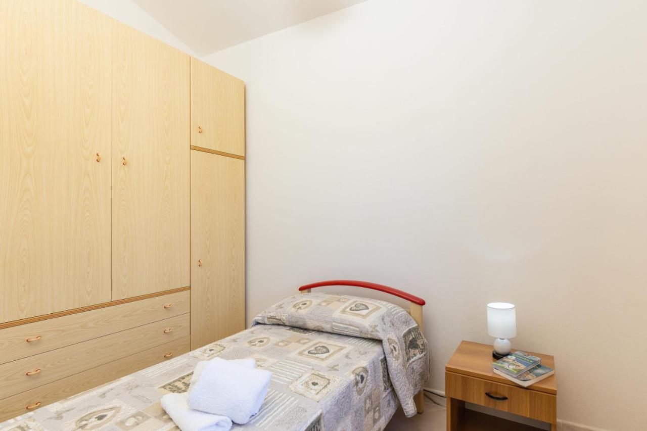 아르바탁스 Casa A Due Passi Dal Mare 아파트 외부 사진